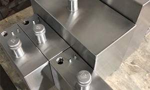 不鏽鋼件加工廠如（rú）何進行電解拋光